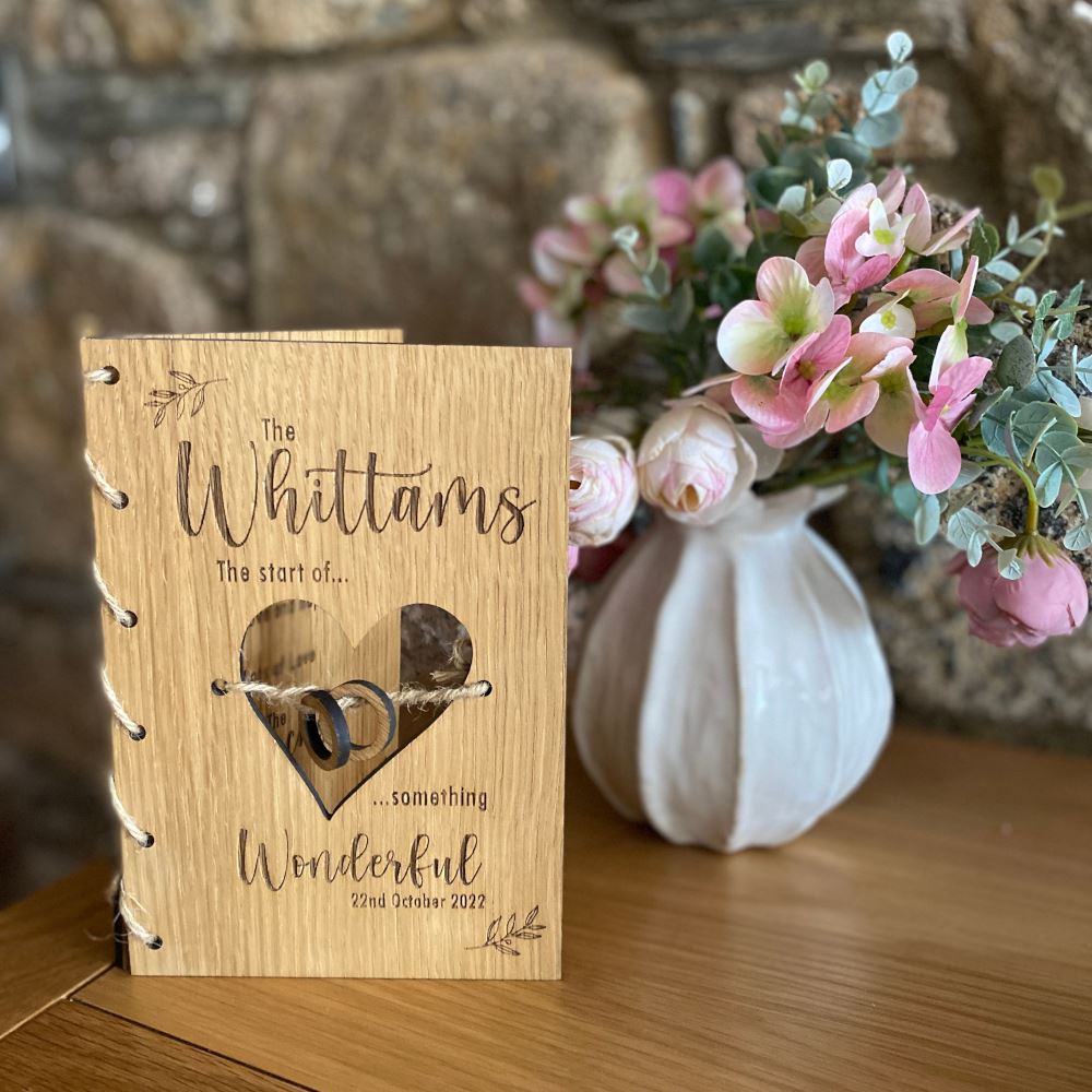 oak-veneer-personalised-wedding-card-keepsake-gift|LLWWWEDCARD|Luck and Luck| 1