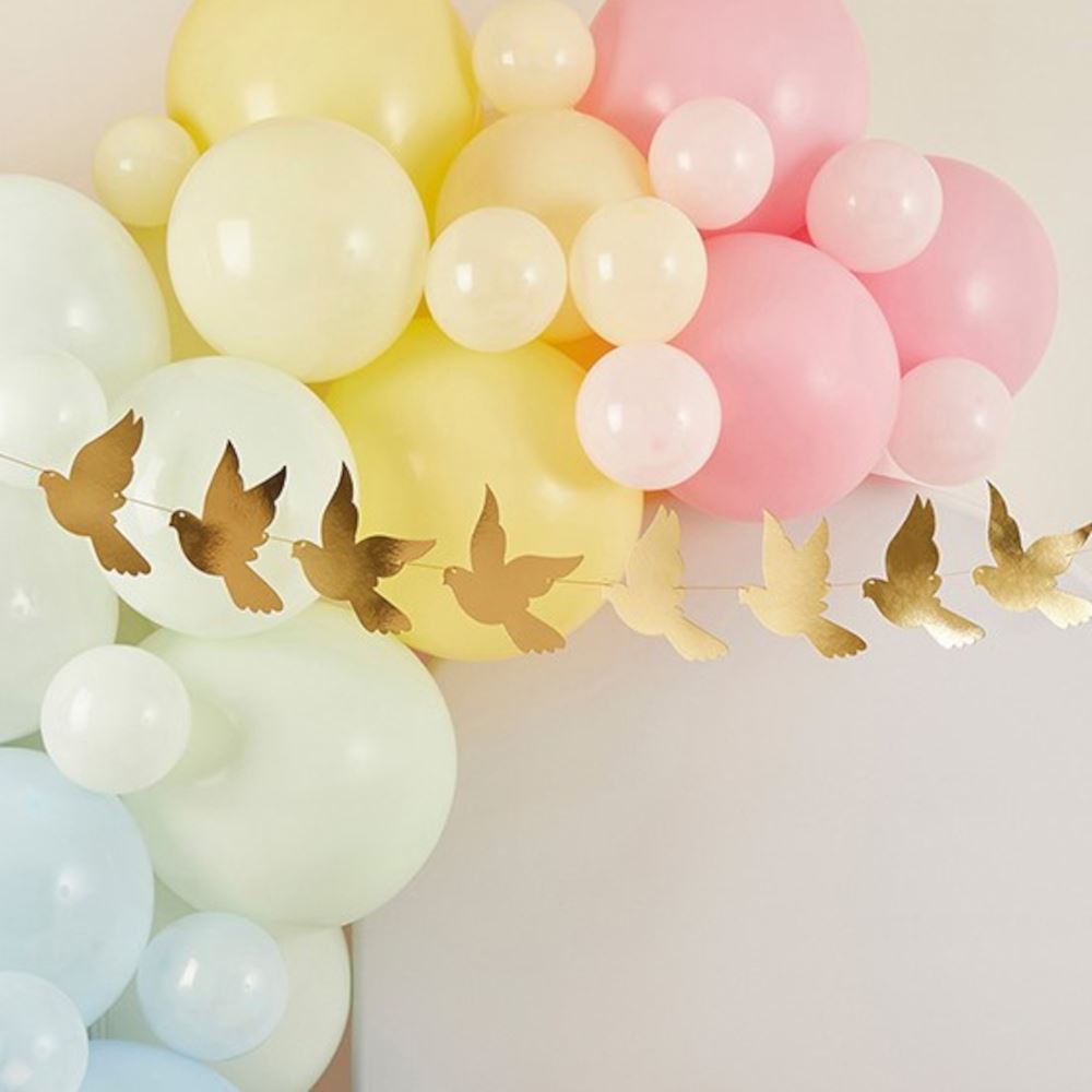 dove-hanging-garland-2m-gold-card-bunting|HBHC102|Luck and Luck| 1