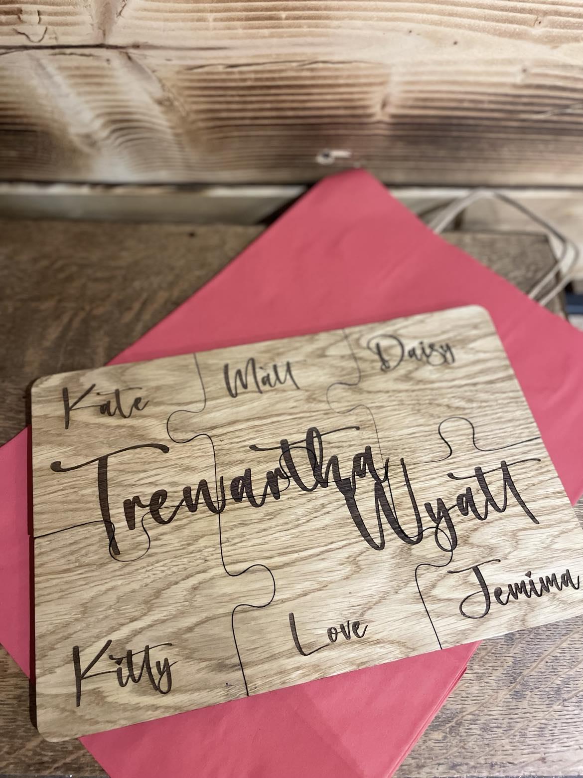 wooden-oak-personalised-family-jigsaw-coasters-gift-set-of-6|LLWWJIGSAWFAMCOASTERX6|Luck and Luck| 1
