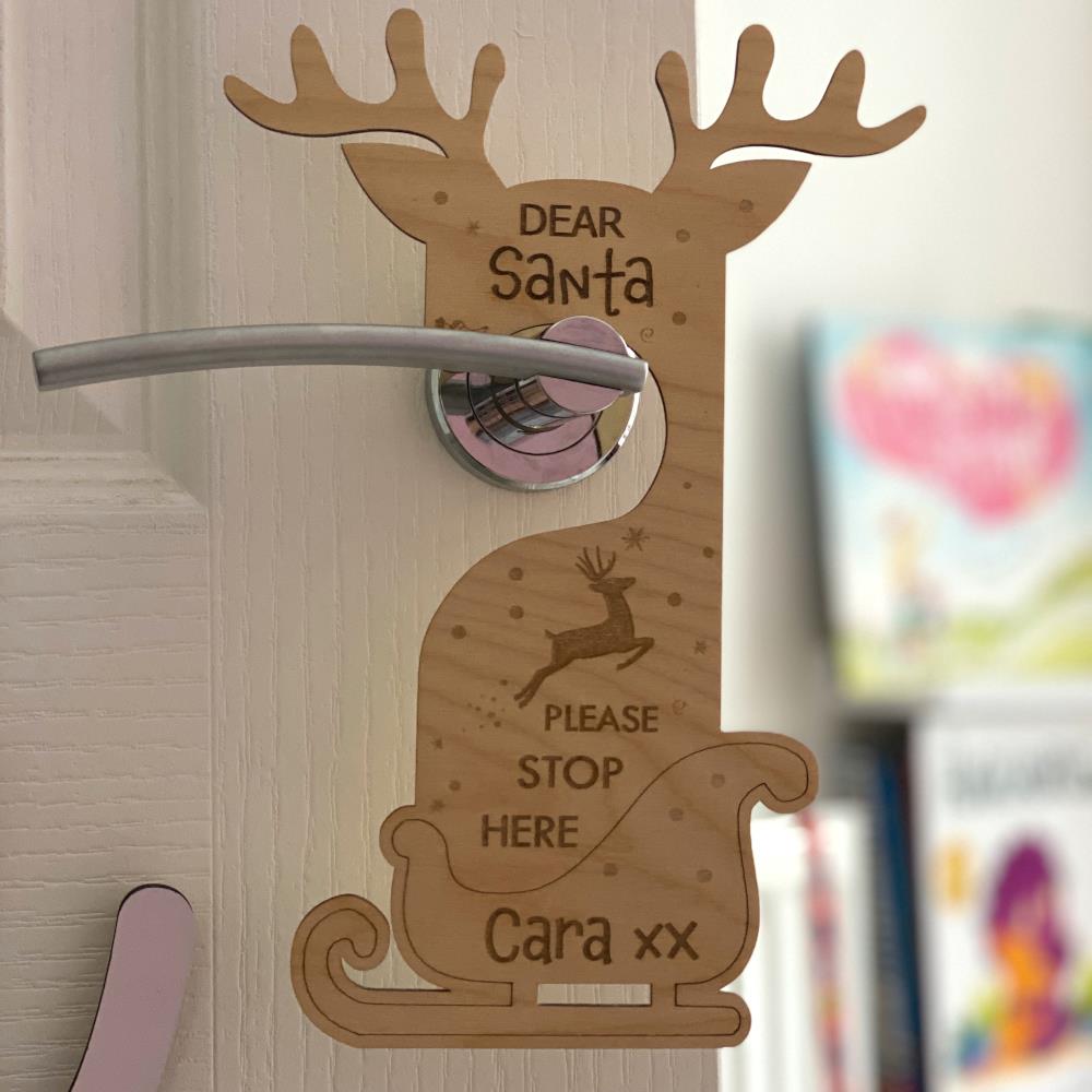 wooden-reindeer-personalised-santa-stop-here-christmas-door-hanger|LLWWDOORHANGREIN|Luck and Luck| 1