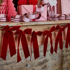 Cheerful Holiday Paper Garland with Red Velvet Bows for Christmas Home Décor 2m