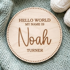 Personalised Welcome to The World Baby Announcement Disc Gift (Size 10 cm)