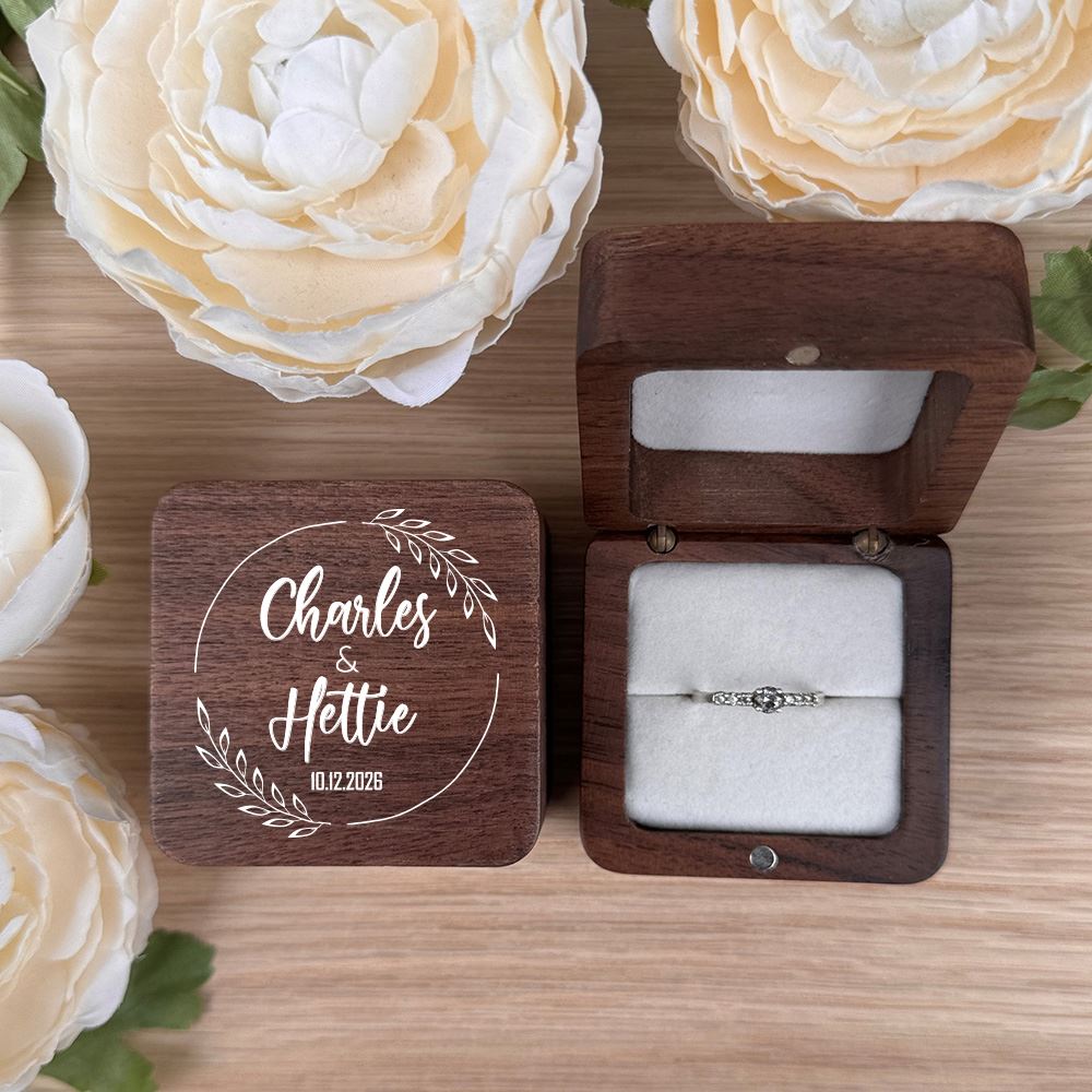 personalised-square-ring-box-1-ring-slot-white-insert-design-3|LLUVRB1WD3|Luck and Luck| 1