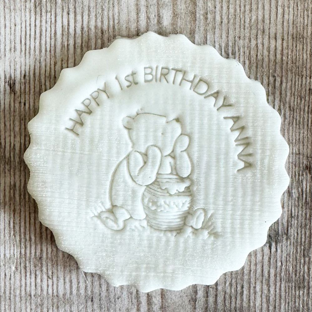 personalised-winnie-the-pooh-embosser-with-name-and-age|LLWWWTPEMBOSS|Luck and Luck| 1
