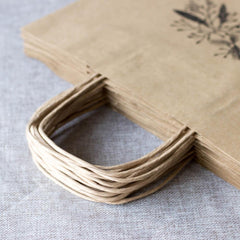 large-merry-christmas-mistletoe-wreath-kraft-paper-bags-set-of-6|KBLRGTREE|Luck and Luck| 4