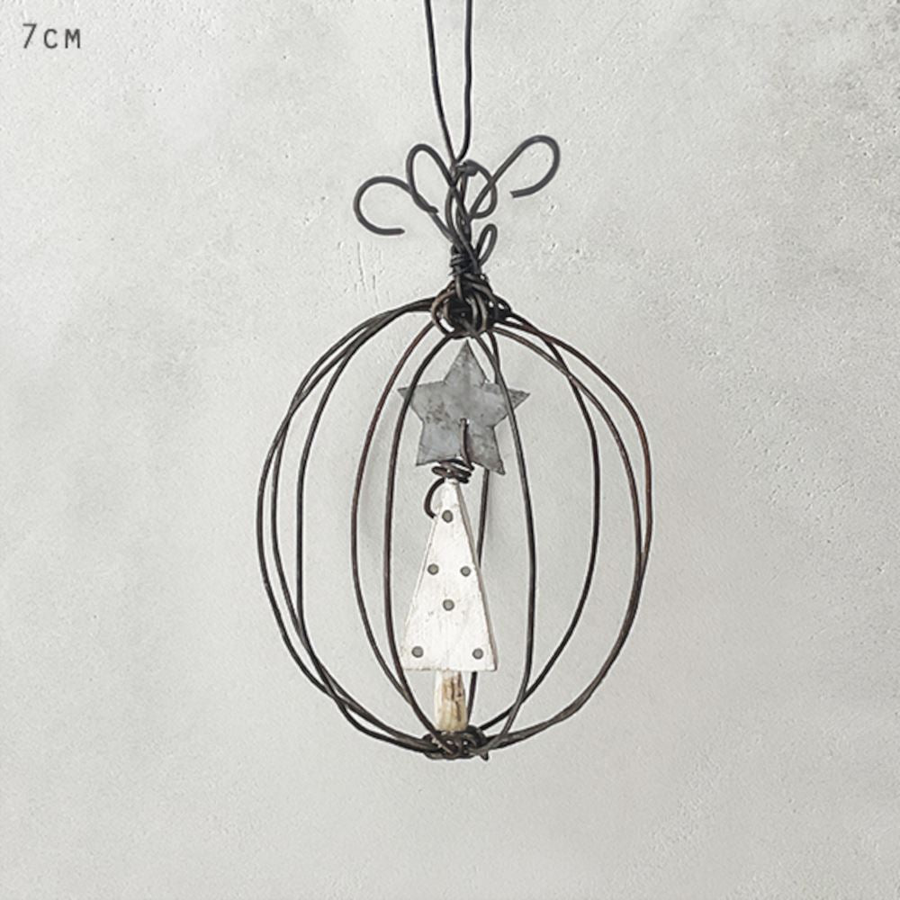 east-of-india-rustic-wire-hanging-christmas-bauble-tree-and-star|3500C|Luck and Luck| 1