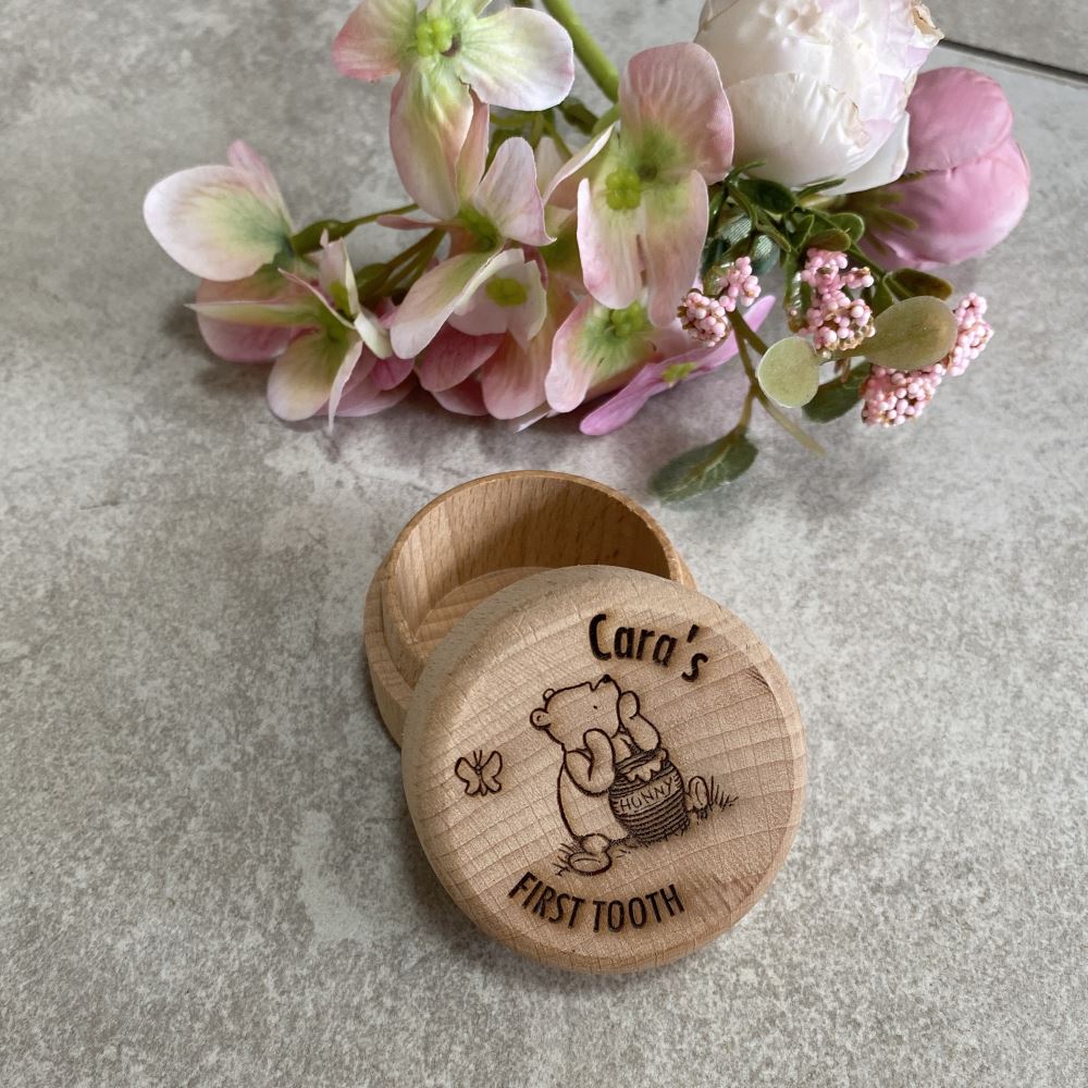 personalised-winnie-the-pooh-first-tooth-box-keepsake-gift|LLWWWTPFT|Luck and Luck|2