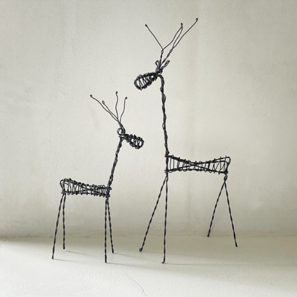 rusty-wire-standing-christmas-decorations-large-and-small-reindeer|72845|Luck and Luck| 1