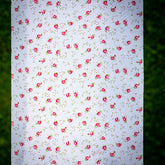 little-red-flowers-table-runner-28cm-x-5m|79229|Luck and Luck| 1