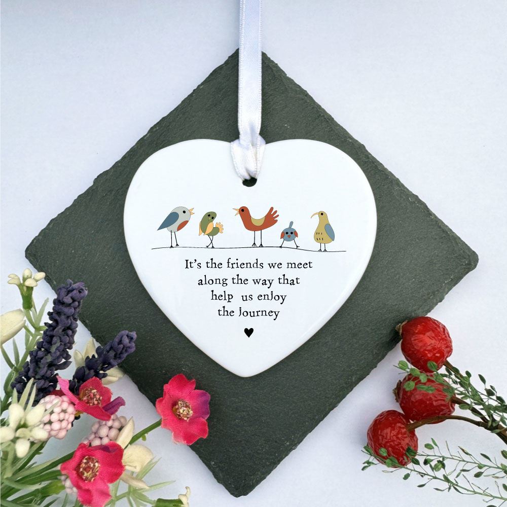 personalised-porcelain-hanging-heart-friends-we-meet-along-the-way|LLUV6216|Luck and Luck| 1