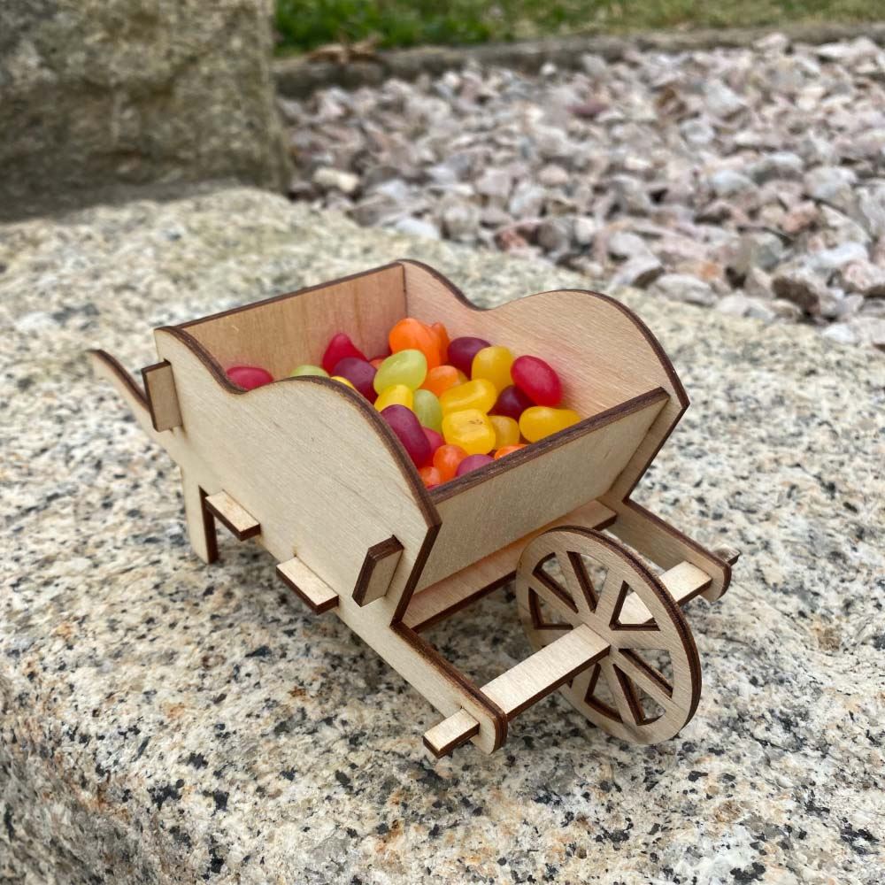 small-wheelbarrow-treat-holder-cake-sweet-holder|LLWWWBCHP|Luck and Luck| 3