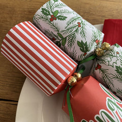 christmas-crackers-jingle-bell-music-with-bells-music-crackers-x-8|XM6012|Luck and Luck| 4