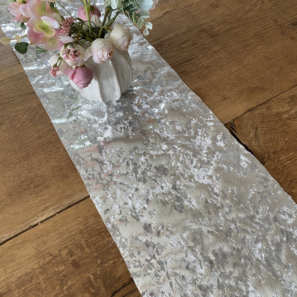 silver-metallic-style-christmas-table-runner-decoration-2-5m|LL782500300004|Luck and Luck|2