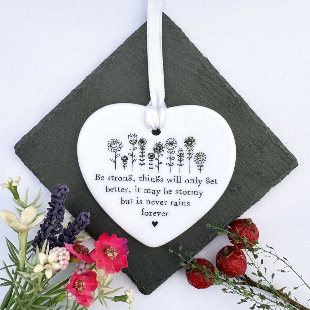 personalised-porcelain-heart-be-strong-gift|UV6989|Luck and Luck| 1