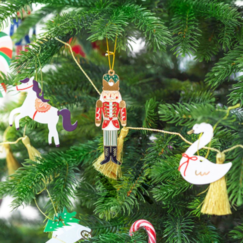 nutcracker-soldier-metal-hanging-christmas-tree-decoration|ZDM4|Luck and Luck| 1