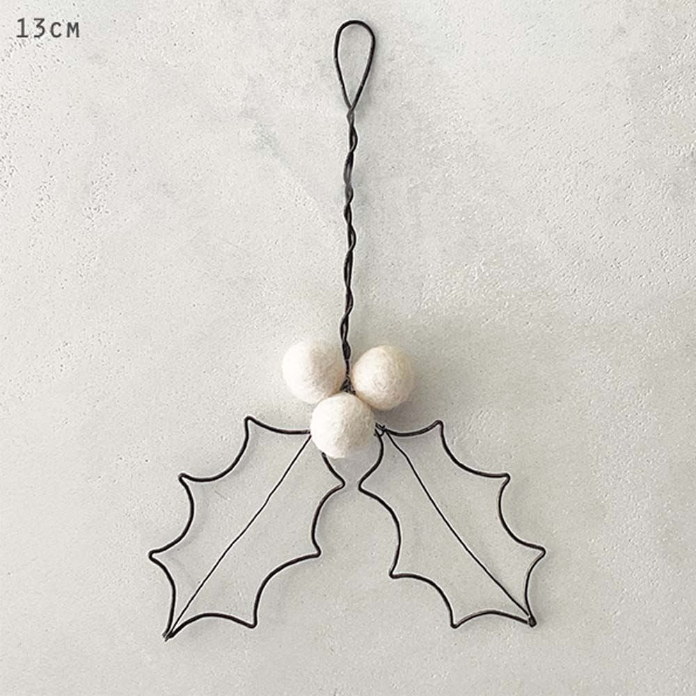 east-of-india-rusty-wire-christmas-hanging-holly-leaf-white-berries|4611|Luck and Luck| 1