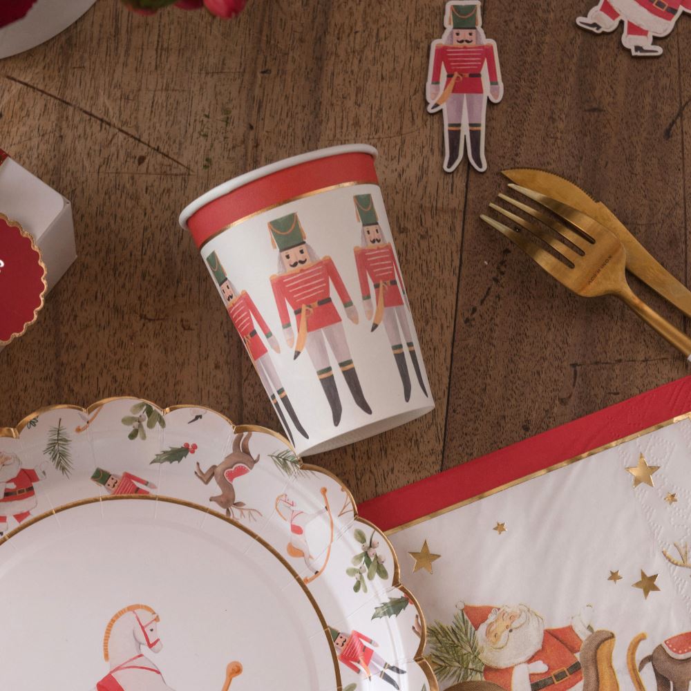 red-christmas-nutcracker-paper-party-cups-x-10|821800000099|Luck and Luck| 1