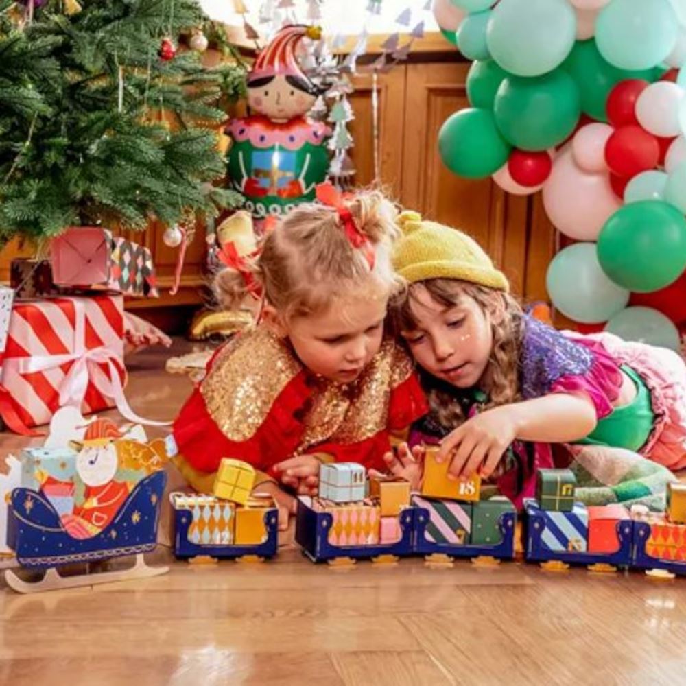 the-north-pole-scene-advent-calendar-santa-sleigh|KA9|Luck and Luck| 1