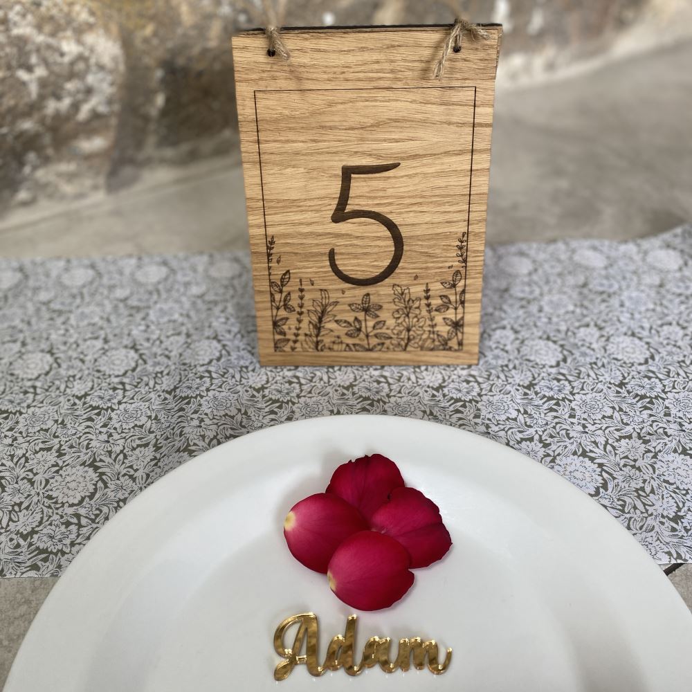 wooden-oak-veneer-table-number-rustic-wedding-design-4|LLWWTABNUMD4|Luck and Luck|2