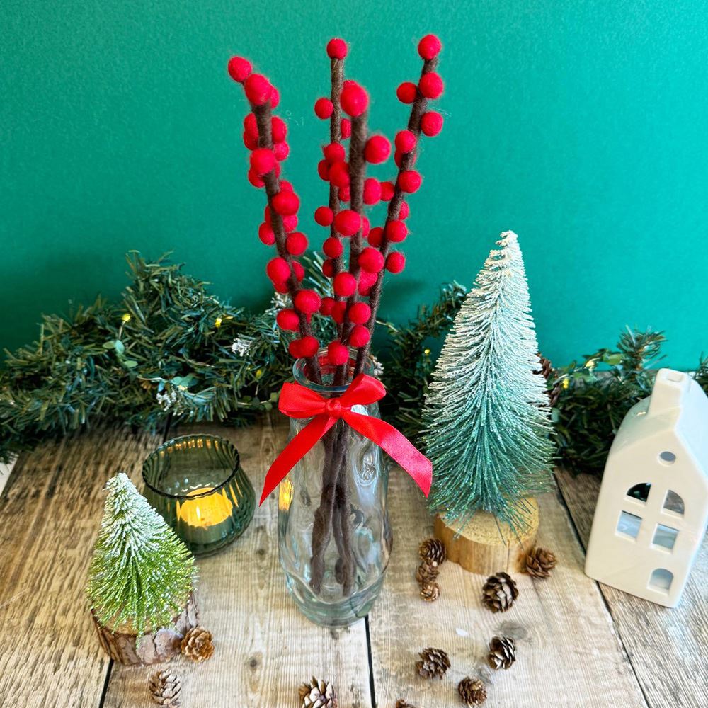 red-felt-branches-festive-christmas-home-decoration-5-pack|FELT-BRANCH-RED|Luck and Luck| 1