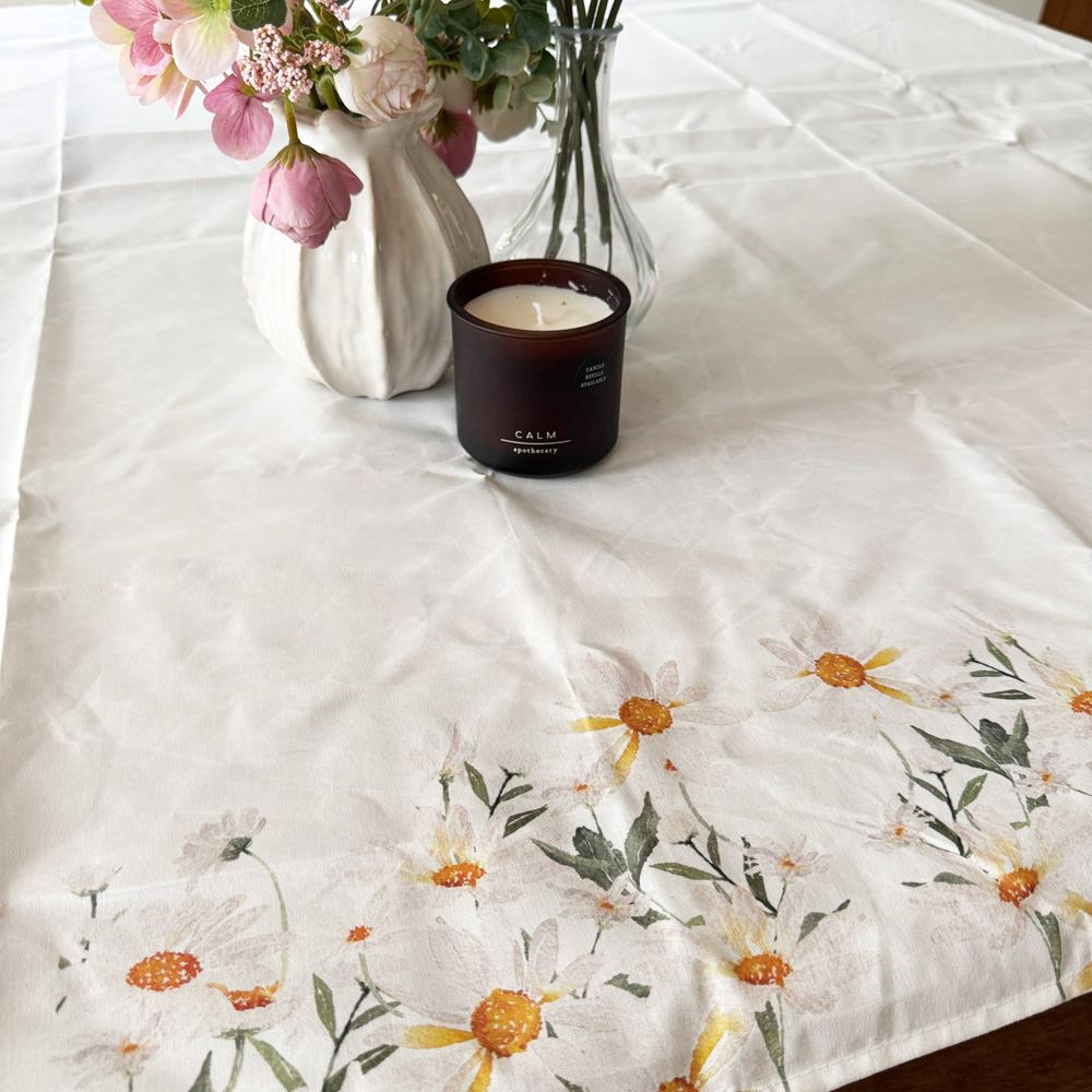 daisy-fabric-tablecloth-1-45-x-2-40m-wedding-garden-party|95198|Luck and Luck| 1