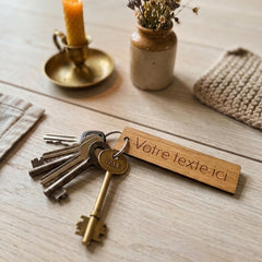 Personalised French Text Wooden Keyring Custom Message Gift