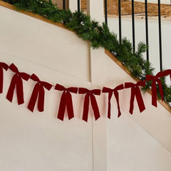 Cheerful Holiday Paper Garland with Red Velvet Bows for Christmas Home Décor 2m