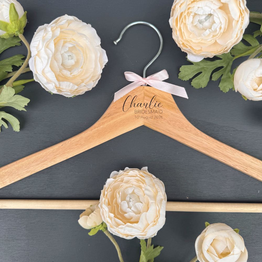 wedding-coat-hanger-personalised-wooden-hanger-bride-bridesmaid-d3|LLUVHGD3B|Luck and Luck| 1