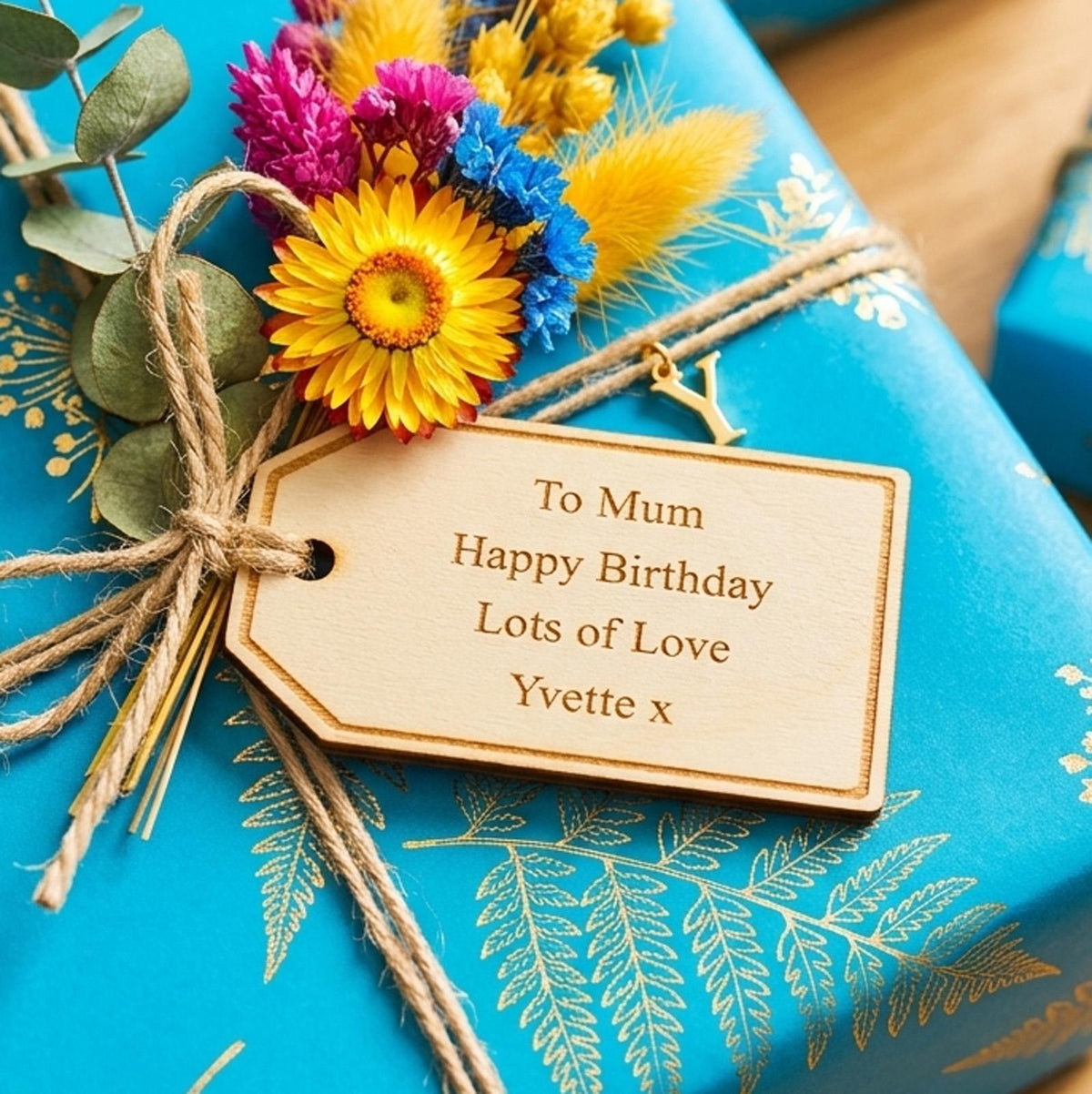 Personalised Wooden Gift Tag Custom Message Gift Label Special Occasion 7 cm