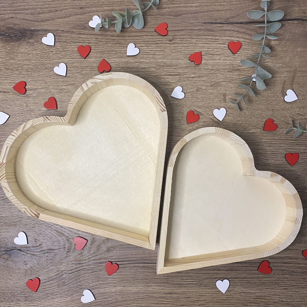 set-of-2-wooden-decorative-heart-trays-home-decor|LLWW067711020|Luck and Luck| 1