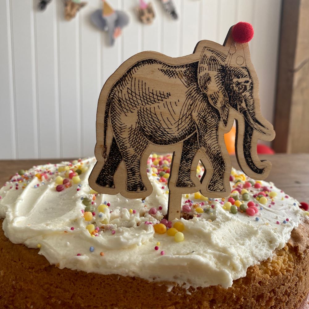 wooden-elephant-animal-cake-topper|LLWWELEPHANTCT|Luck and Luck| 1