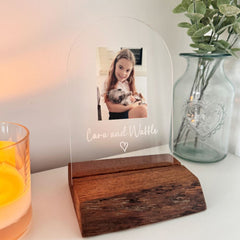 personalised-family-photo-acrylic-block-stand-with-wooden-base-gift|LLUVFAMILYSIGN|Luck and Luck| 1