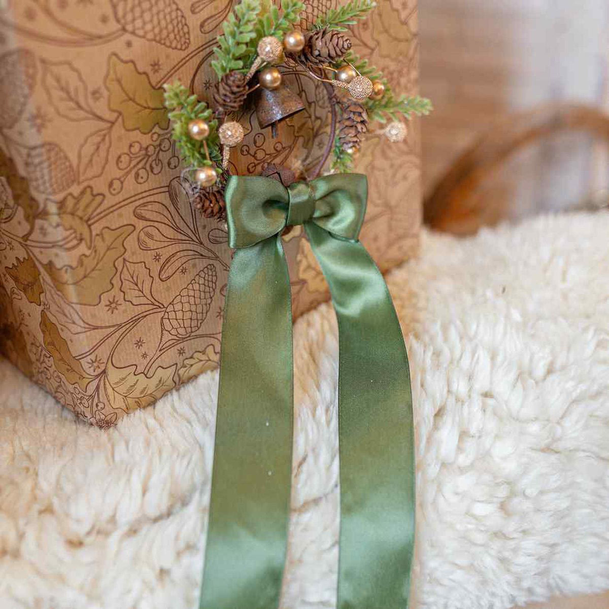 Pistachio Green Satin Christmas Bows Festive Home Decor Decorations Set of 6