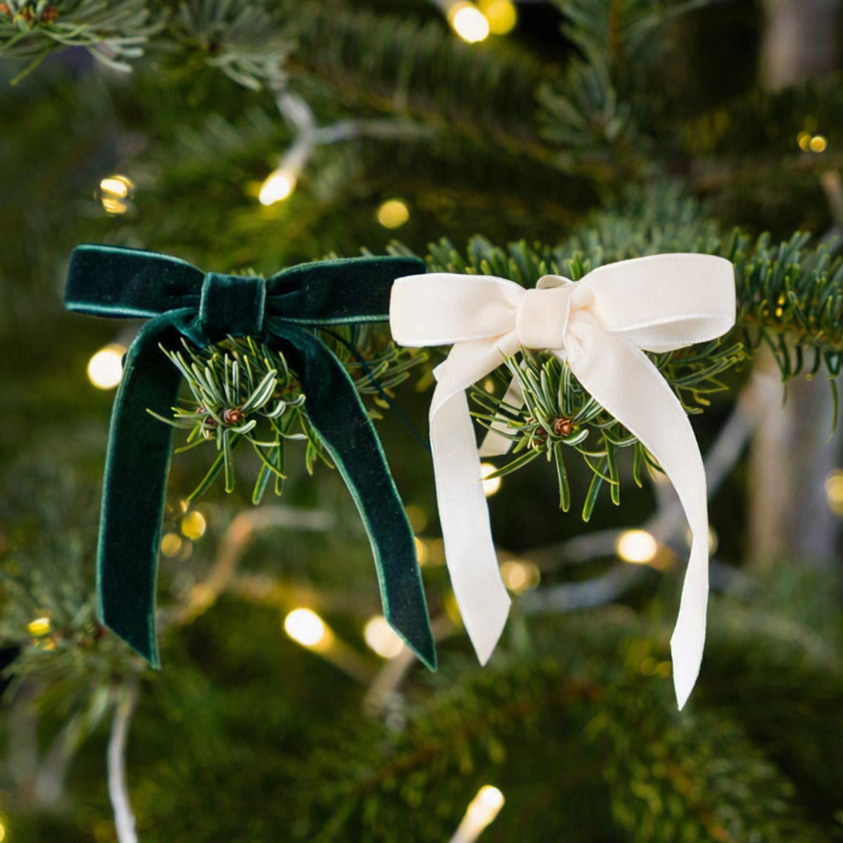 Green & Cream Velvet Christmas Bows for Festive Holiday Decorating, 8 Pack, 10 cm
