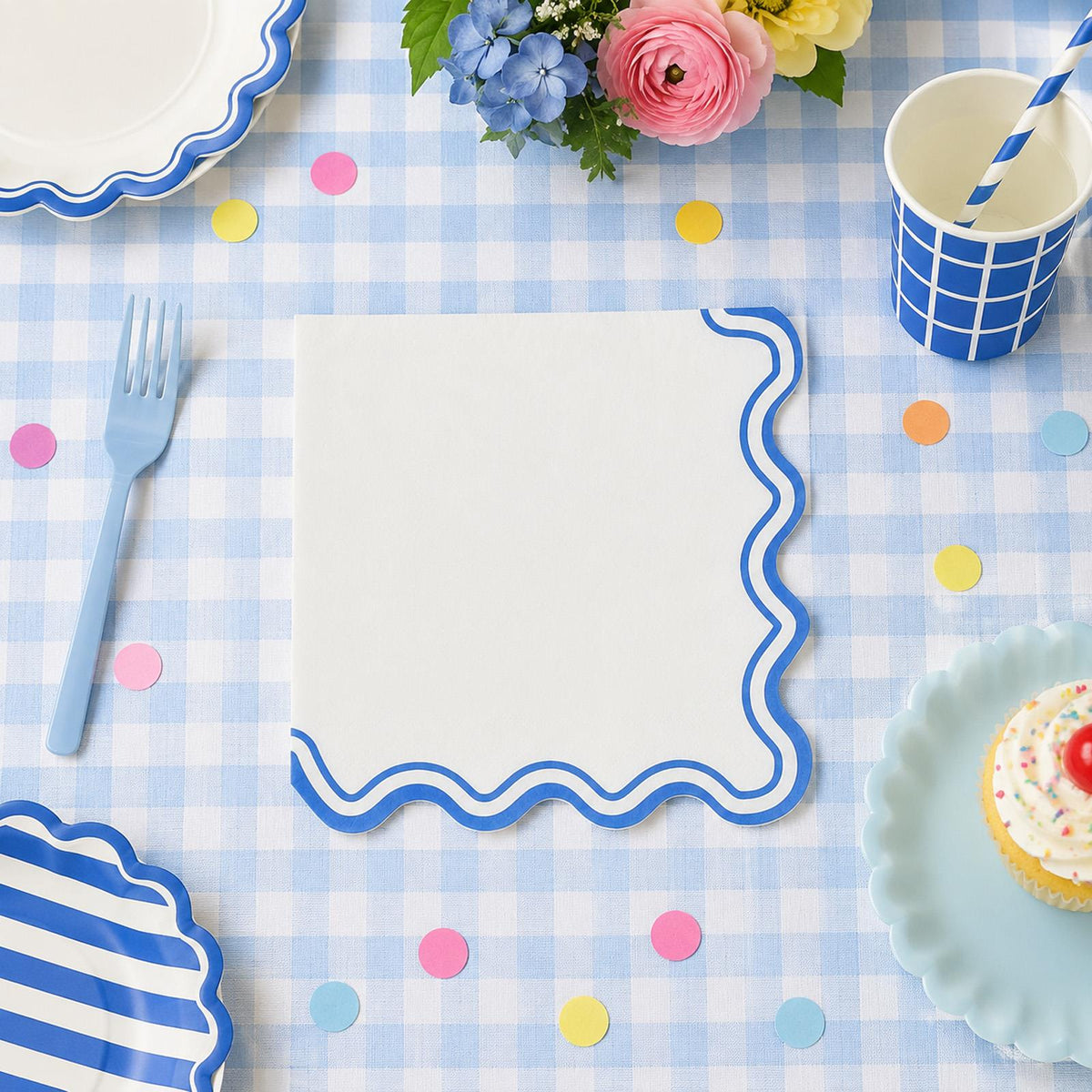 White & Blue Scalloped Edge Paper Napkins for Birthday Parties and Celebrations (Pack of 10, 33 cm Unfolded)