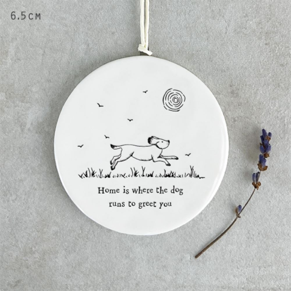 east-of-india-porcelain-dog-wall-hanger-home-is-where-the-dog-runs|6350|Luck and Luck| 1