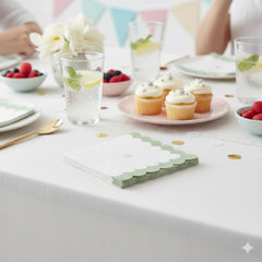 Aryfetes Factory Artyfetes Gold Little Hearts Green Napkins 16 Pack