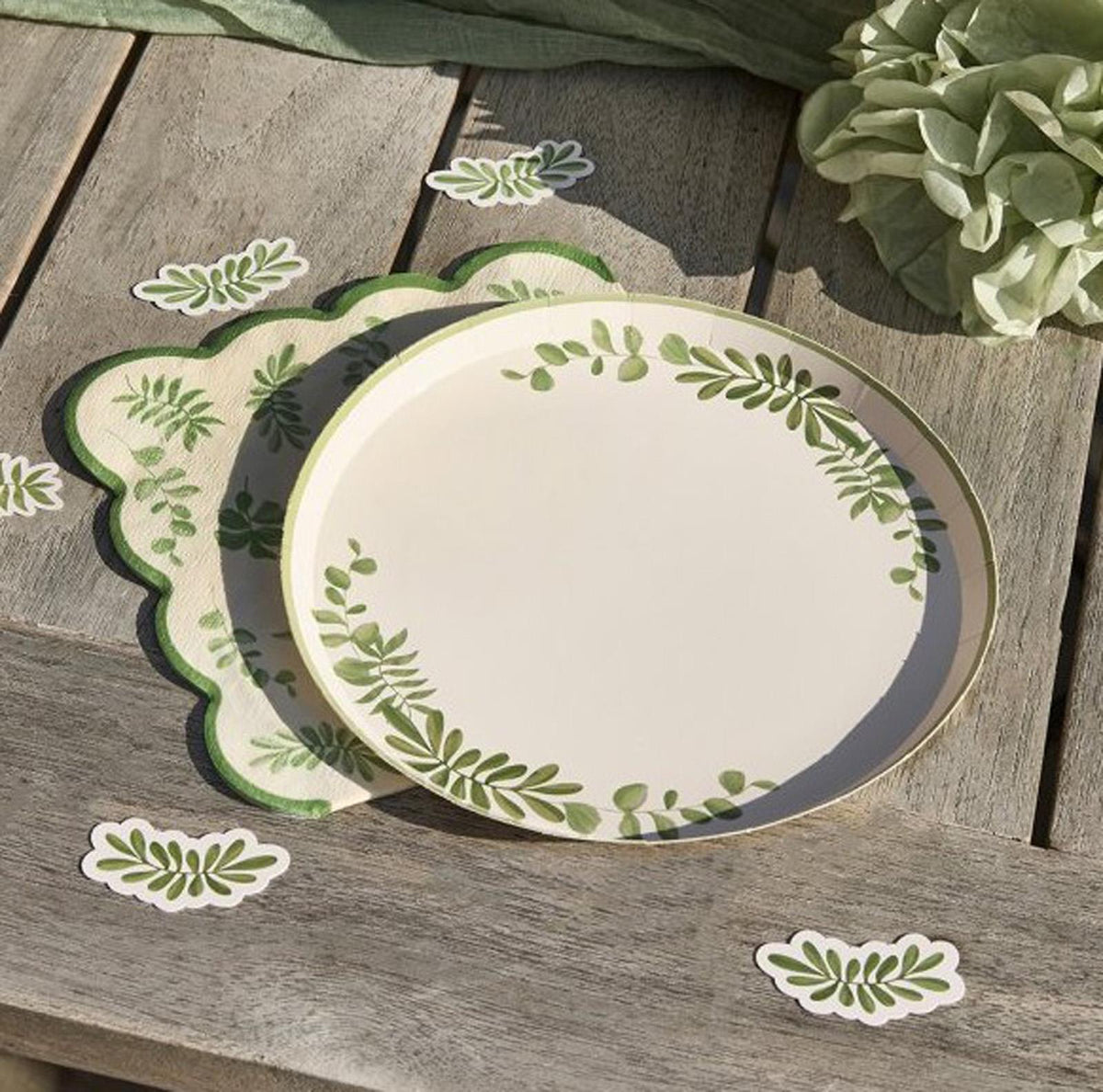 Botanical Cocktail Paper Plates Party Tableware Pack of 8 (17.5cm)