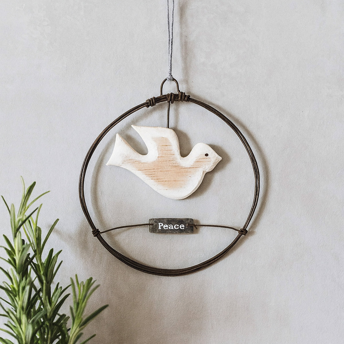 East of India Small Rusty Wire Christmas Wreath - Dove of Peace