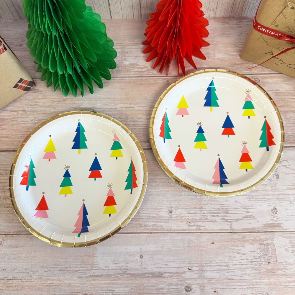 christmas-tree-round-9-dinner-paper-party-plates-x-8|73135|Luck and Luck| 1