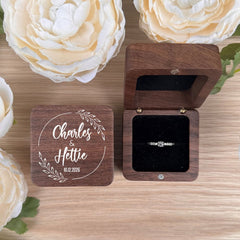 personalised-square-ring-box-with-1-ring-slot-black-insert-design-3|LLUVRB1BD3|Luck and Luck| 1