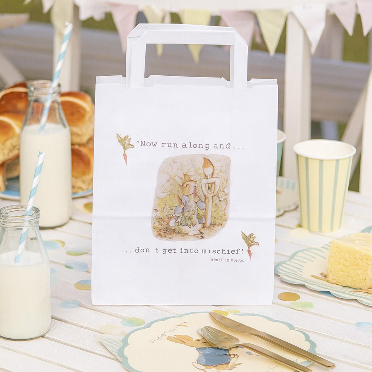 Peter Rabbit White Gift Bags with Handles for Playful Birthday Parties 10 Pack