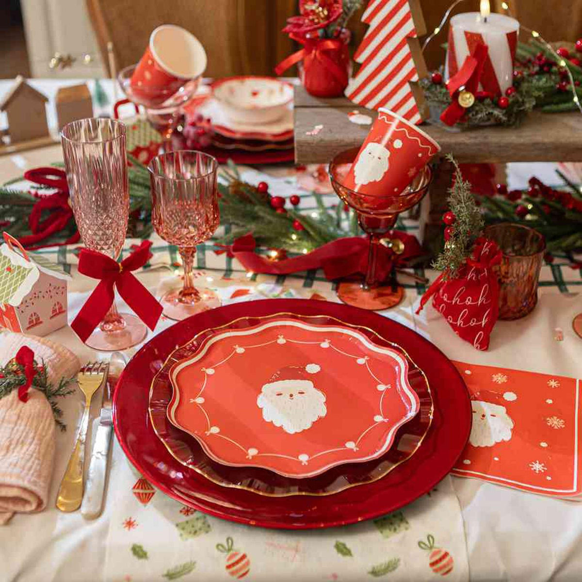 Santa Claus Christmas Paper Plates Red Festive Party Tableware Decor Set of 8