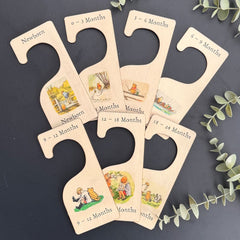 winnie-the-pooh-nursery-wardrobe-hangers-dividers-colour-design-x-7|LLUVHGPOOHC|Luck and Luck| 1