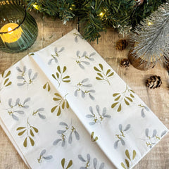 mistletoe-white-christmas-tissue-paper-4-sheets-xmas-gift-wrapping|BC-MIST-TISSPAPER-V2|Luck and Luck| 1