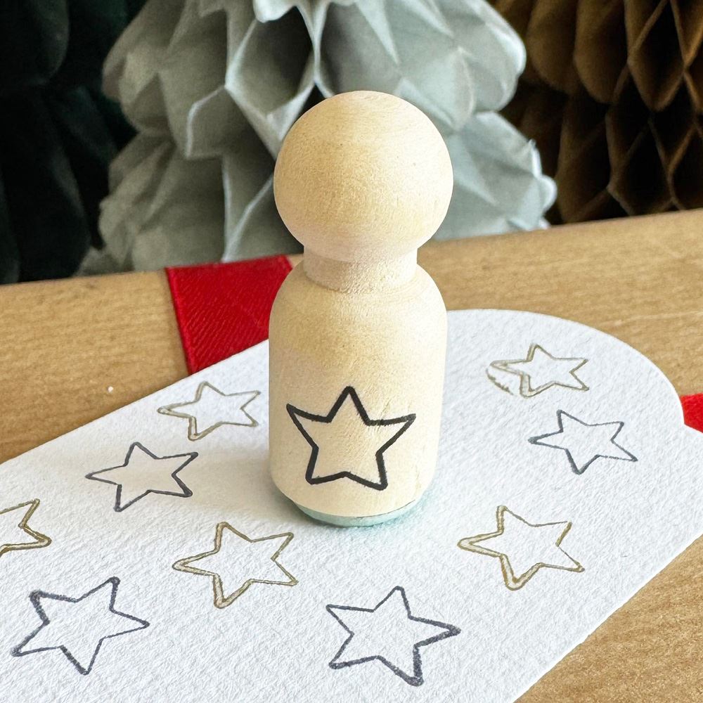 mini-rubber-stamp-star-outline-christmas-craft-stamp|LLWWMINIOUTSTARSTAMP|Luck and Luck| 1