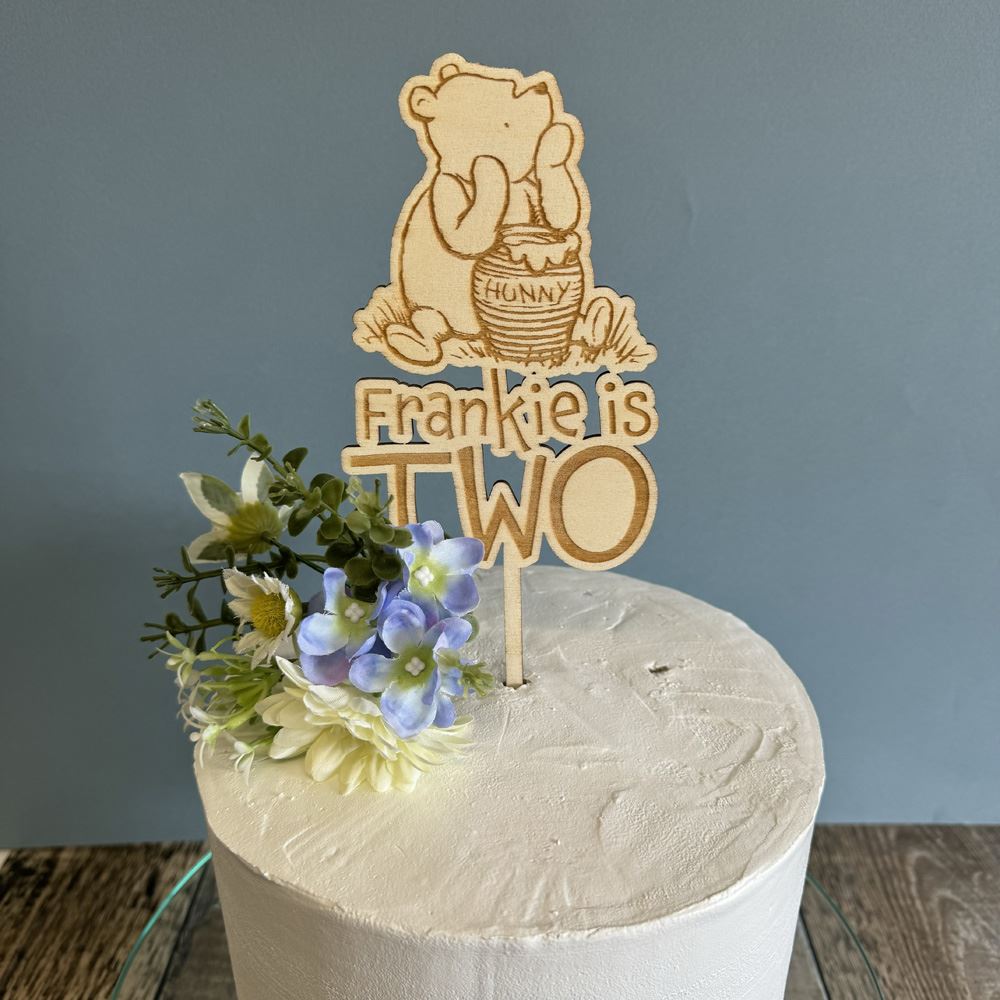 personalised-winnie-the-pooh-wooden-birthday-cake-topper|LLWWPOOHCT|Luck and Luck| 1