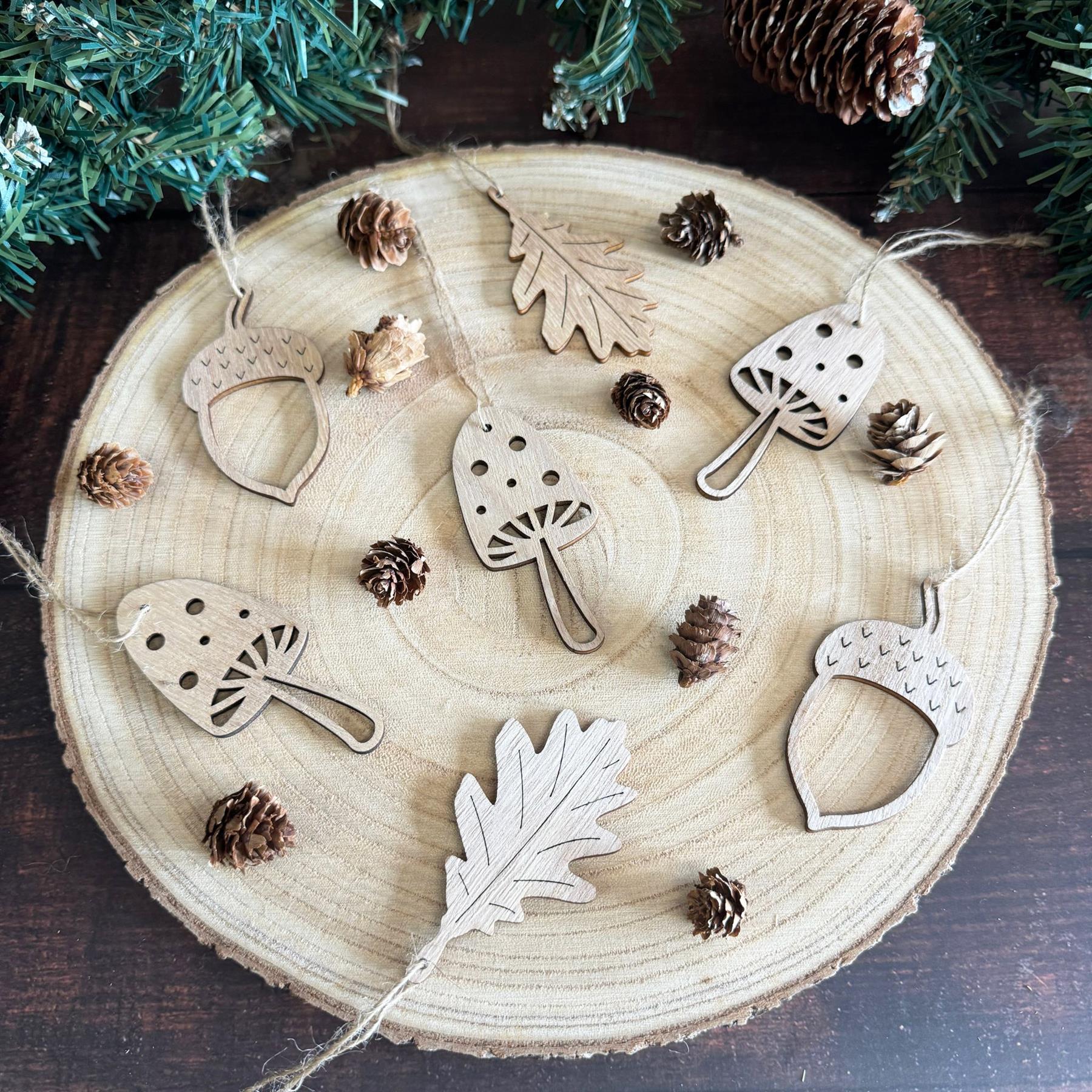 autumn-wooden-hanging-decorations-x-9-christmas-tree-hangers|CODE304|Luck and Luck| 1