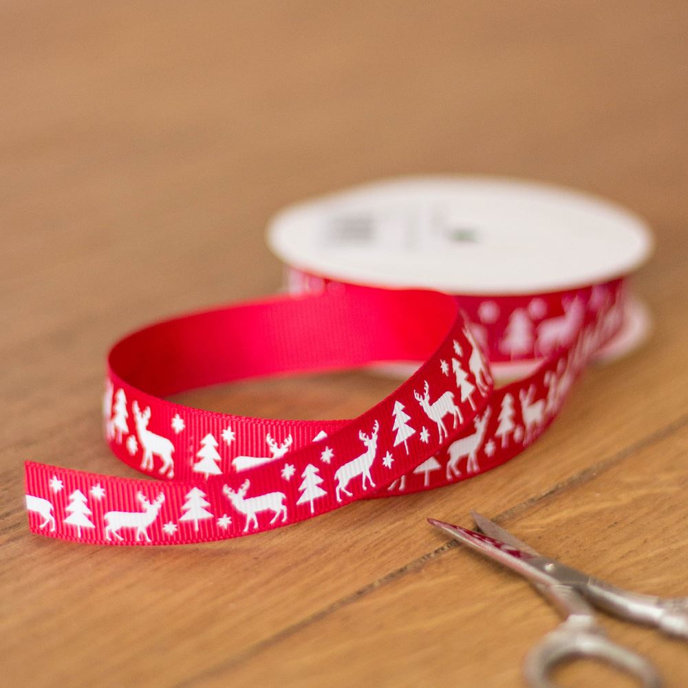christmas-grosgrain-ribbon-red-stag-tree-16mm-x-5m|6813|Luck and Luck| 1