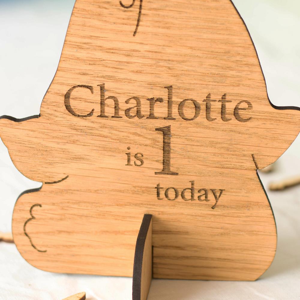 oak-wood-personalised-bunny-sign-29-5cm-font-2-peter-rabbit|LLWWBYO29F2|Luck and Luck|2